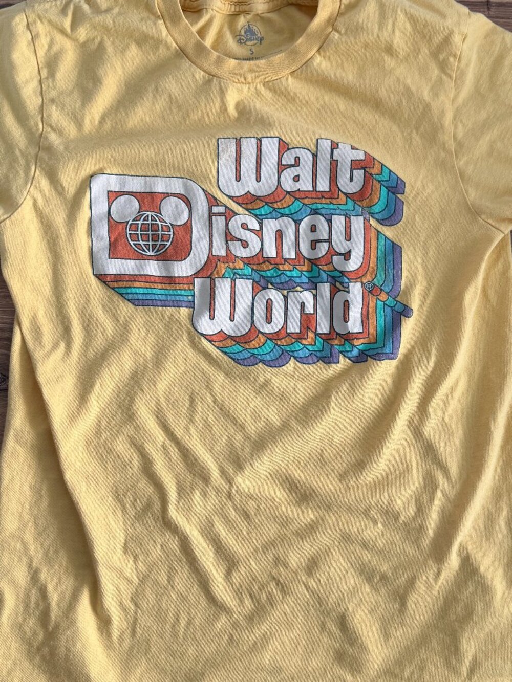 Disney Parks Retro Rainbow Walt Disney World Tee Small